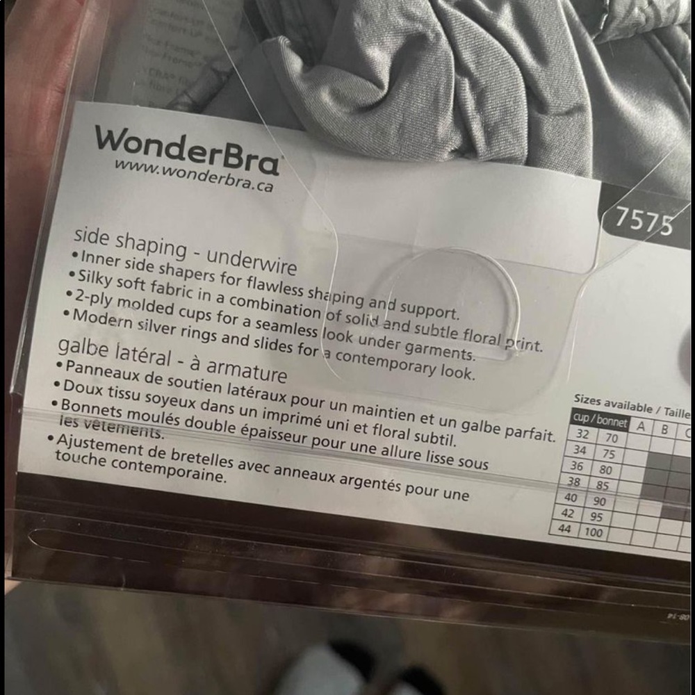 Wonderbra - Picture 3 of 3